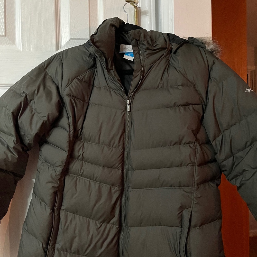 Boys forest green Columbia puffer coat